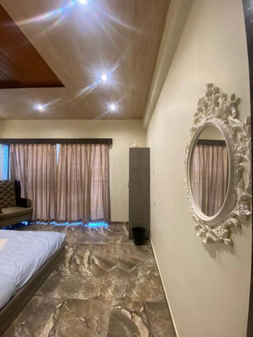 Mount Resorts Lonavala 5 Bhk Luxurious Villa With Private Pool And Full Size Cricket Football Turf Екстериор снимка