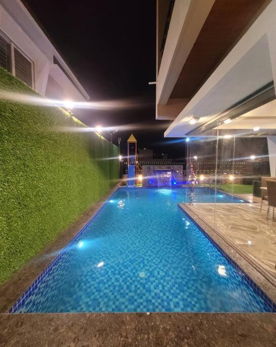 Mount Resorts Lonavala 5 Bhk Luxurious Villa With Private Pool And Full Size Cricket Football Turf Екстериор снимка